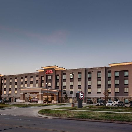Hampton Inn & Suites-Wichita/Airport, Ks Exteriör bild